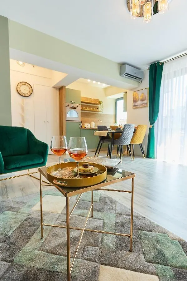 Voguish Apartment Bucharest