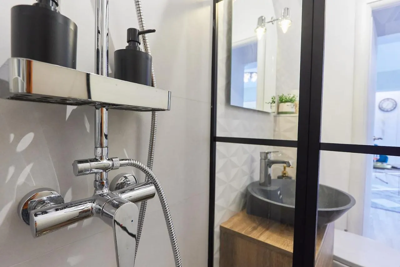 Voguish Apartment Bucharest