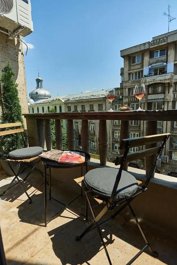 Voguish Apartment Bucharest